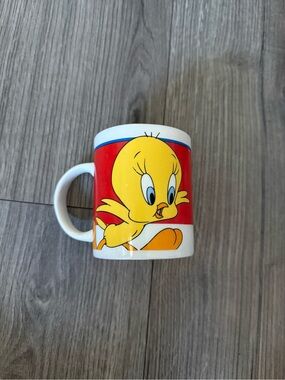 Gibson Looney Tunes Tweety Bird Ceramic Coffee Mug